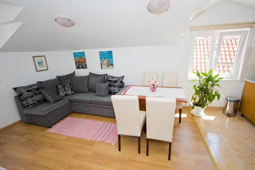 Apartment Bucevic Šibenik Zimmer foto